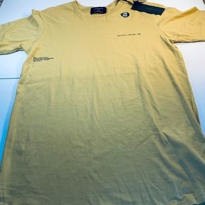 Cotton On Men’s Mustard Yellow Short Sleeve Tee ‼️